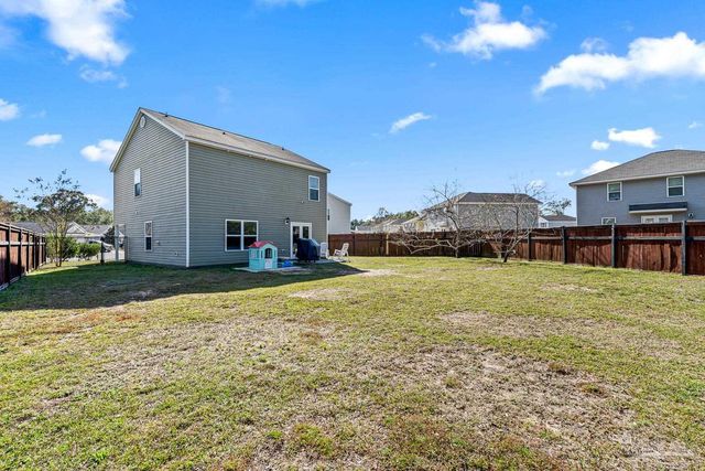 5905 Little Leaf Ct, Milton, FL 32570