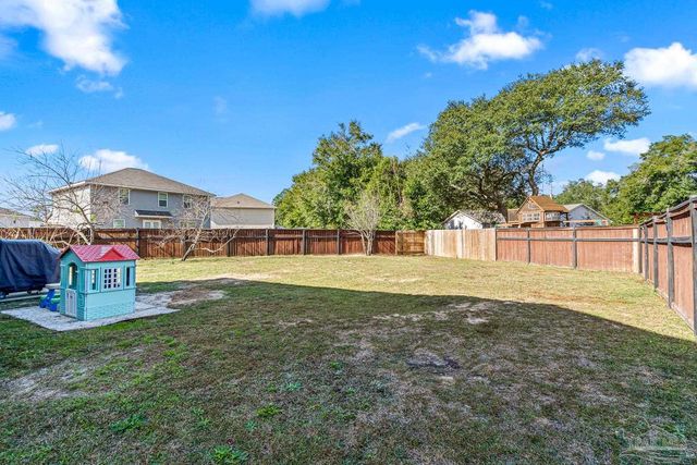 5905 Little Leaf Ct, Milton, FL 32570