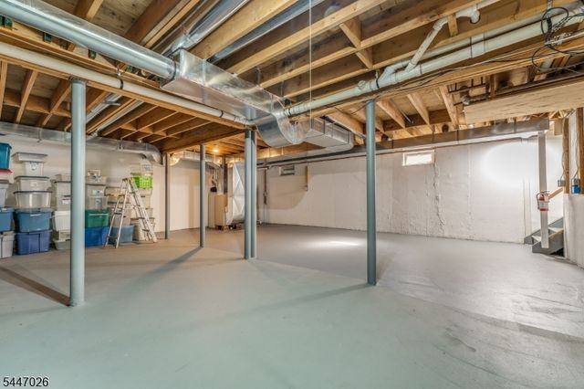 26 Indian Plantation St, Raritan Twp., NJ 08822