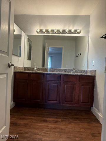 2801 North Rainbow Boulevard 211, Las Vegas, NV 89108