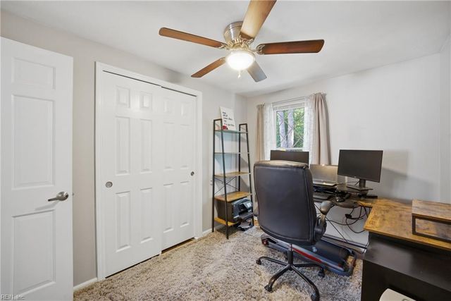 1077 Sandy Narrows CT, Virginia Beach, VA 23454