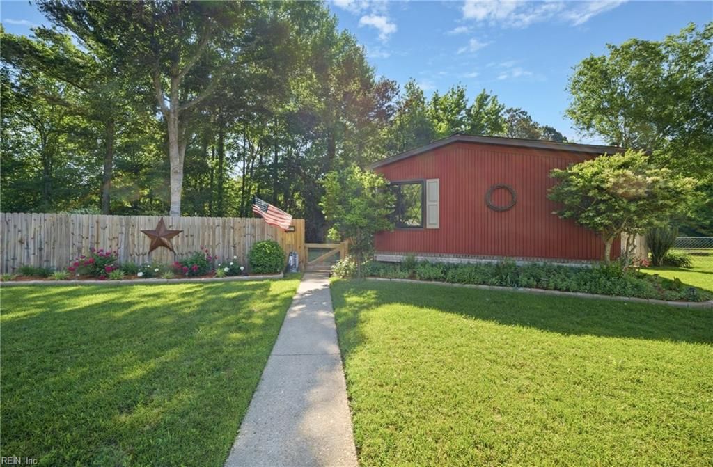 1077 Sandy Narrows CT, Virginia Beach, VA 23454