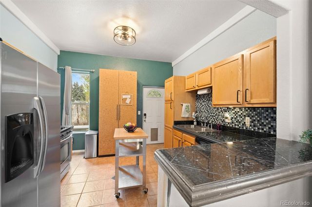 1320 E 28th Avenue, Denver, CO 80205