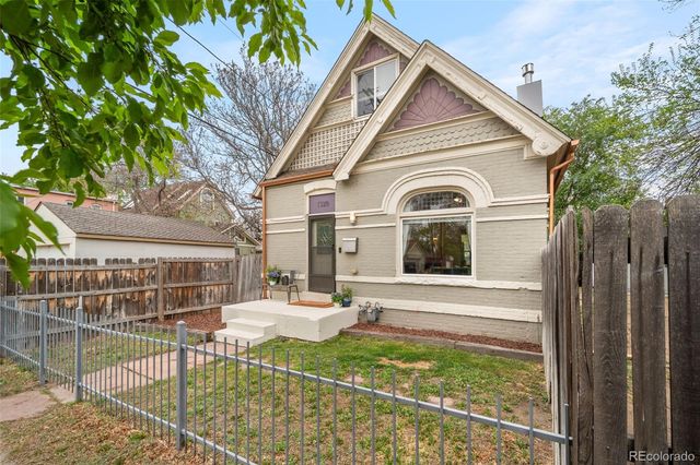1320 E 28th Avenue, Denver, CO 80205