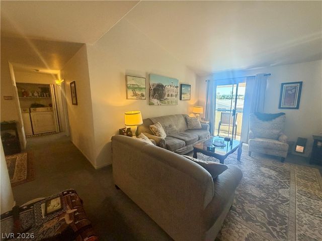 2725 South Nellis Boulevard 2074, Las Vegas, NV 89121