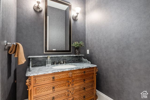 680 S DAVIS BLVD, Bountiful, UT 84010
