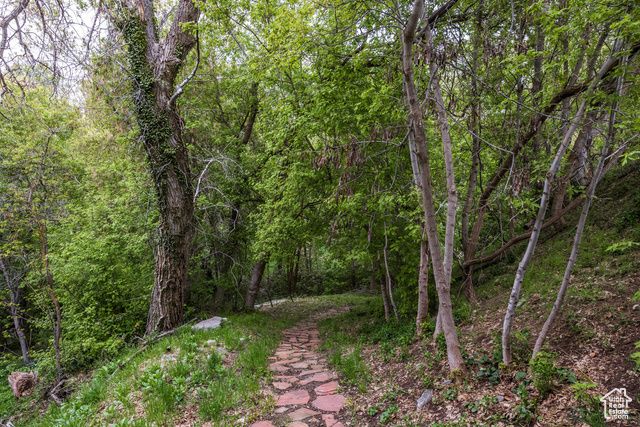 680 S DAVIS BLVD, Bountiful, UT 84010
