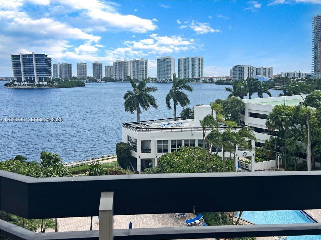3600 Mystic Pointe Drive 604, Aventura, FL 33180