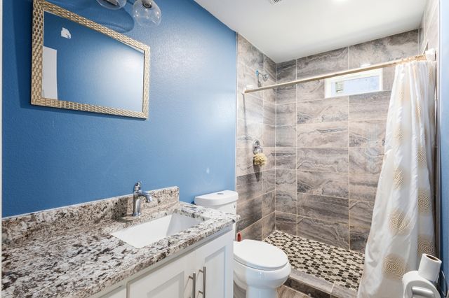 2006 Fort Worth Street, Grand Prairie, TX 75050