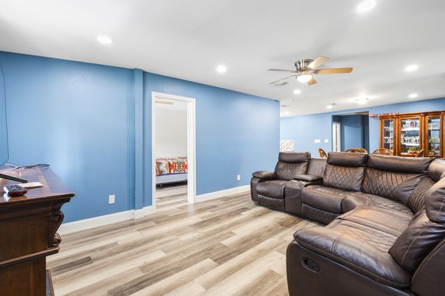 2006 Fort Worth Street, Grand Prairie, TX 75050
