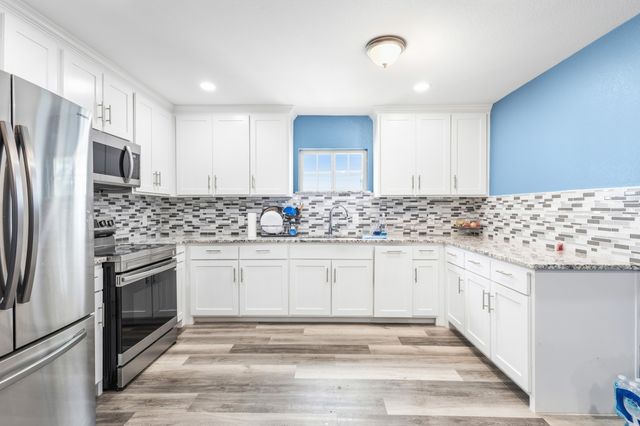 2006 Fort Worth Street, Grand Prairie, TX 75050