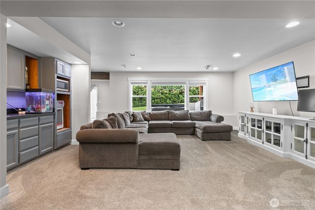 315 Birch Bay Lynden Road, Lynden, WA 98264