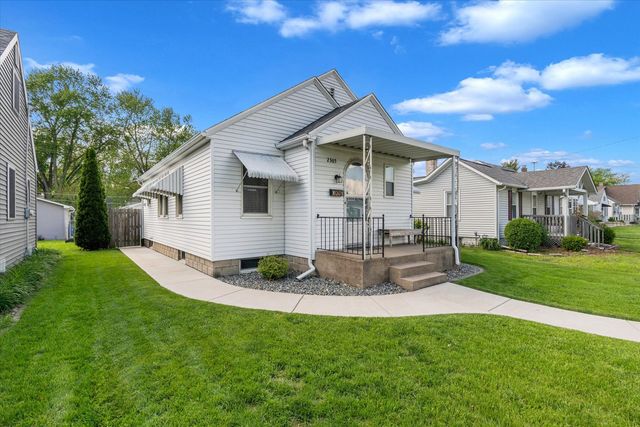 2365 30th Street, Moline, IL 61265