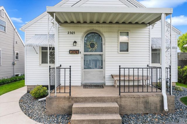 2365 30th Street, Moline, IL 61265