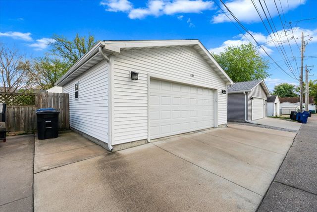 2365 30th Street, Moline, IL 61265
