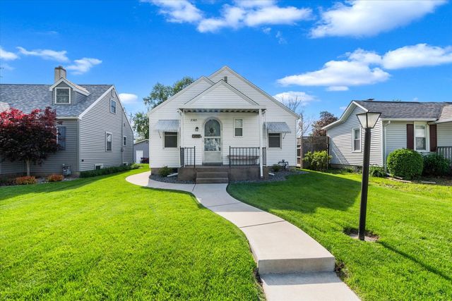 2365 30th Street, Moline, IL 61265