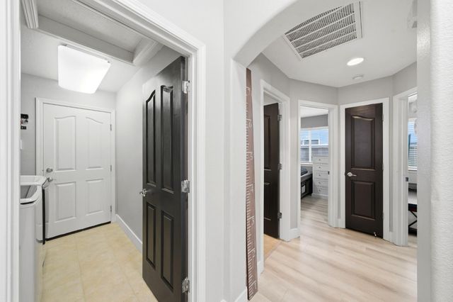 7640 Laguna Beach Way, Antelope, CA 95843