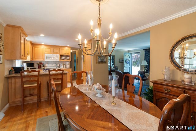 39 Candlewood Road, Milford, CT 06461