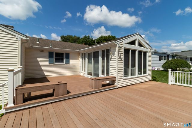 39 Candlewood Road, Milford, CT 06461