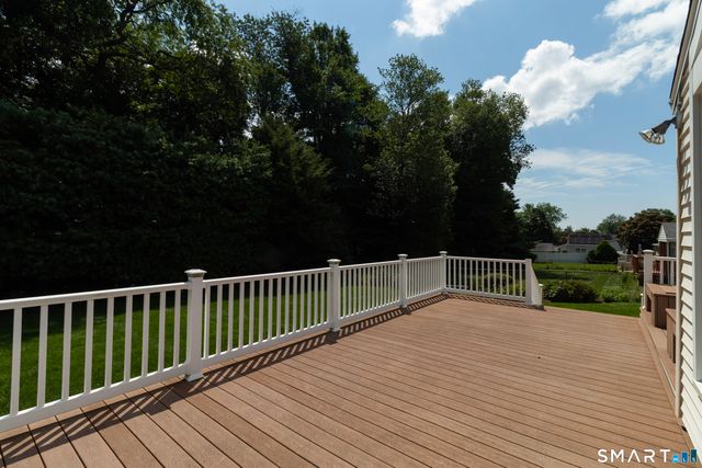 39 Candlewood Road, Milford, CT 06461