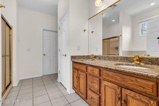 90 Saint Peters Place, Keyport, NJ 07735