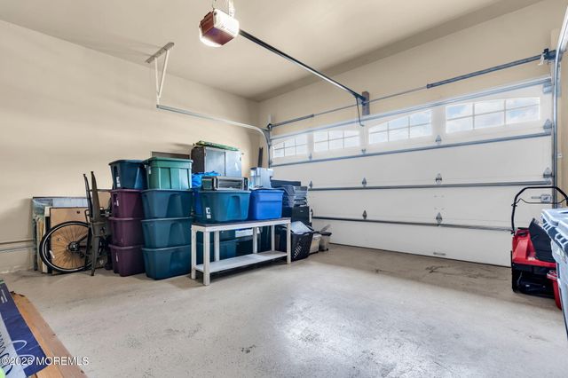 90 Saint Peters Place, Keyport, NJ 07735