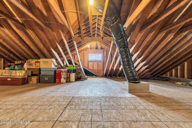 90 Saint Peters Place, Keyport, NJ 07735