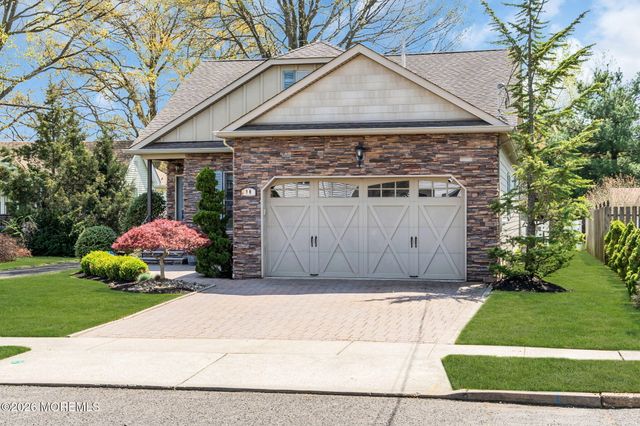 90 Saint Peters Place, Keyport, NJ 07735