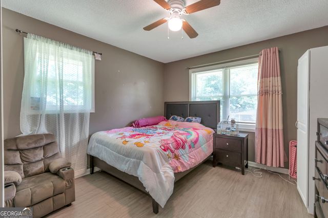 4854 Rosewood Drive SW, Lilburn, GA 30047
