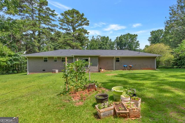 4854 Rosewood Drive SW, Lilburn, GA 30047