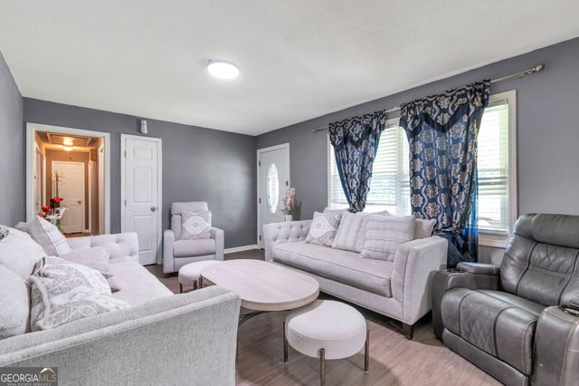 4854 Rosewood Drive SW, Lilburn, GA 30047