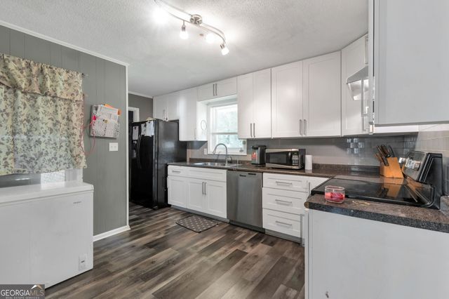 4854 Rosewood Drive SW, Lilburn, GA 30047