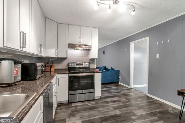 4854 Rosewood Drive SW, Lilburn, GA 30047