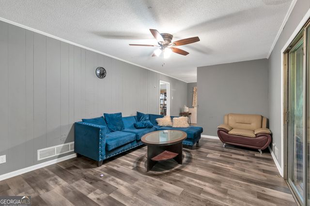 4854 Rosewood Drive SW, Lilburn, GA 30047