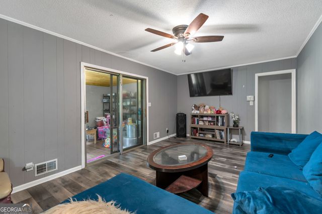 4854 Rosewood Drive SW, Lilburn, GA 30047