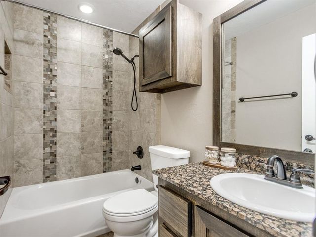 9304 Mayview Circle, Oklahoma City, OK 73159