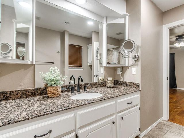 9304 Mayview Circle, Oklahoma City, OK 73159