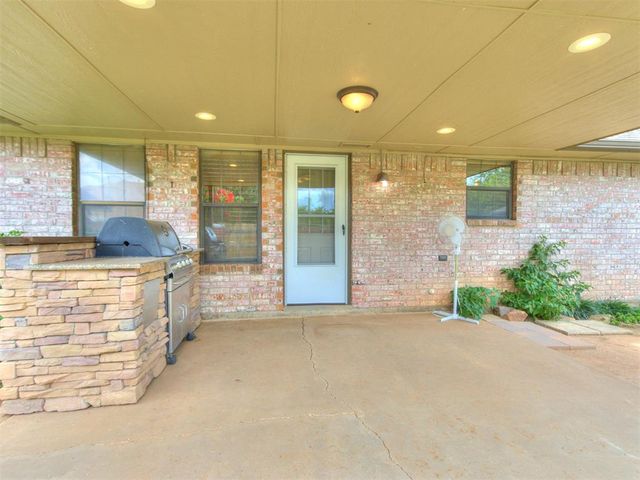 9304 Mayview Circle, Oklahoma City, OK 73159