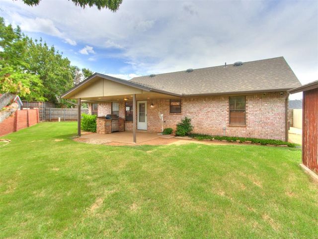 9304 Mayview Circle, Oklahoma City, OK 73159
