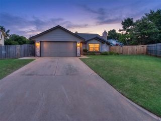 9304 Mayview Circle, Oklahoma City, OK 73159