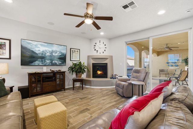 5632 Sagan Loop SE, Albuquerque, NM 87106