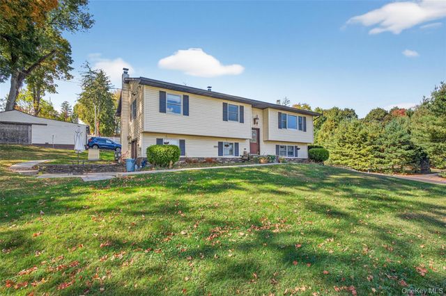 7 Mount Rose Road, Marlboro, NY 12542