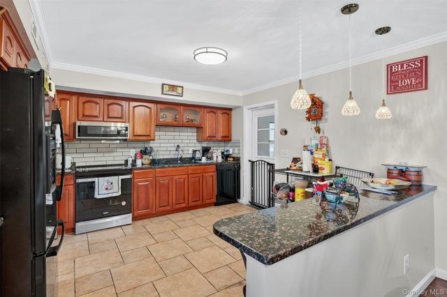 7 Mount Rose Road, Marlboro, NY 12542