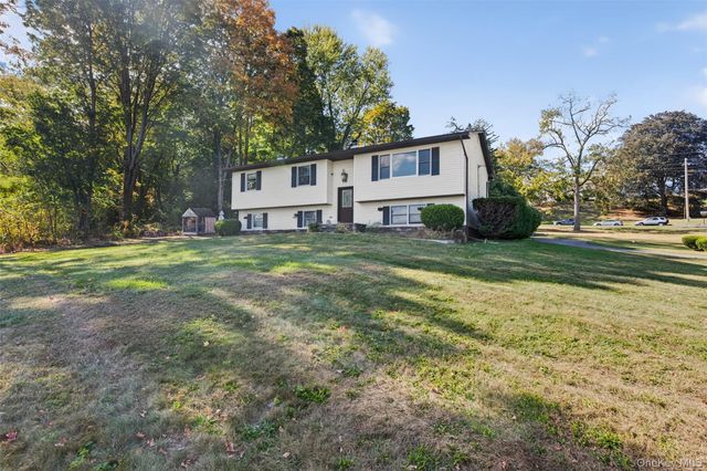 7 Mount Rose Road, Marlboro, NY 12542