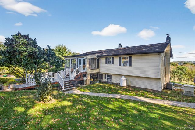 7 Mount Rose Road, Marlboro, NY 12542