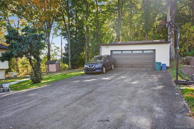 7 Mount Rose Road, Marlboro, NY 12542