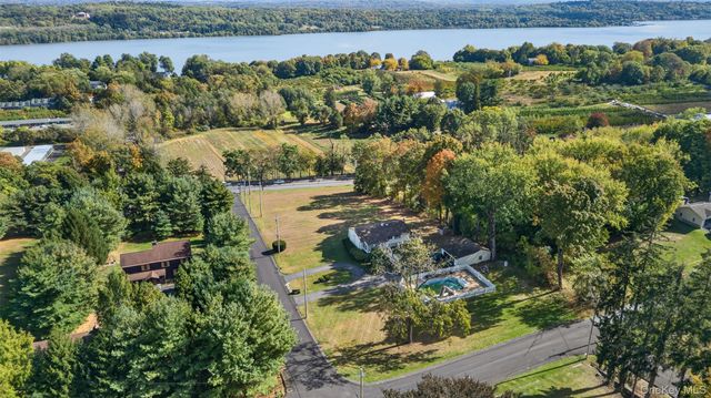 7 Mount Rose Road, Marlboro, NY 12542