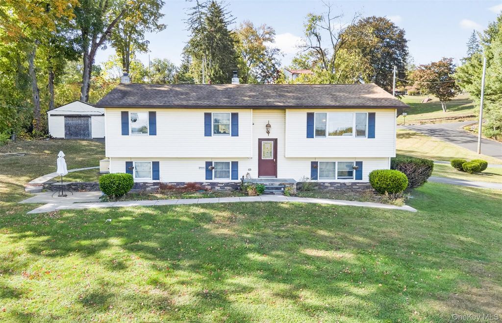 7 Mount Rose Road, Marlboro, NY 12542
