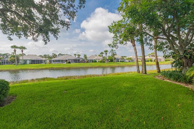 1276 NW BENTLEY Circle B, Port St. Lucie, FL 34986
