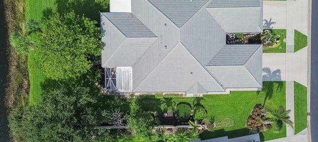 1276 NW BENTLEY Circle B, Port St. Lucie, FL 34986